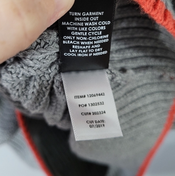 Torrid Chunky Knit Sweater Gray 2 - Picture 4 of 7